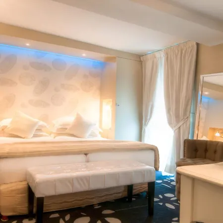 Hotel Ile De France Opéra Parigi